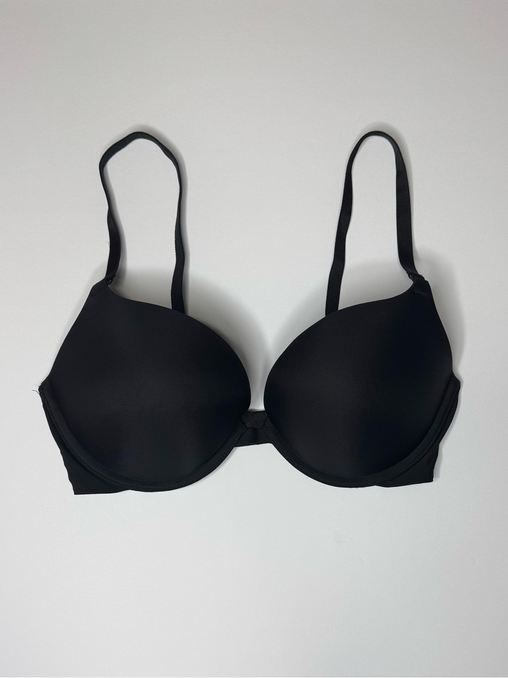 Victoria’s Secret Push Up Bra 34D Black Underwire Padded T Shirt Bra